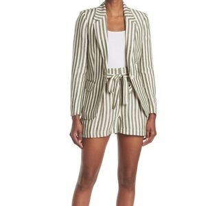 L'AGENCE Alex Linen olive/ivory stripe Shorts